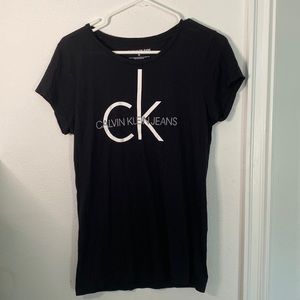 Calvin Klein Tee, Size M